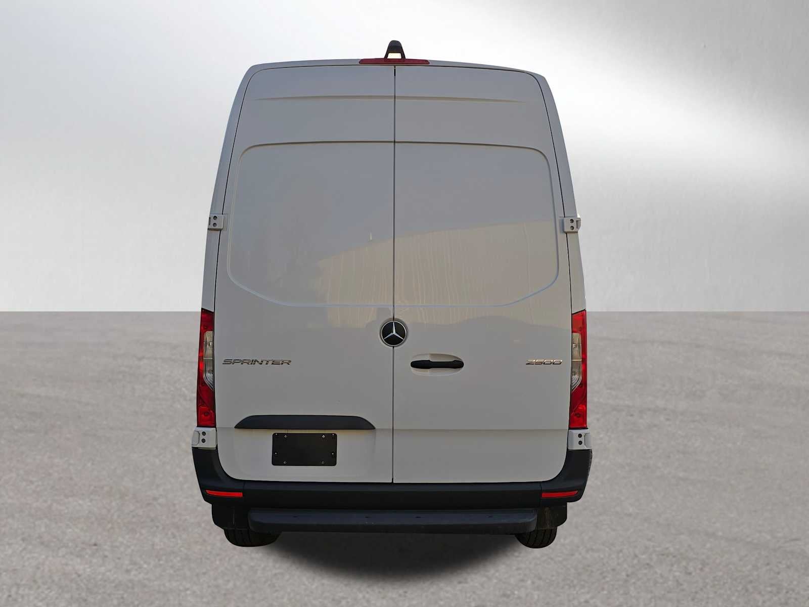 2025 Mercedes-Benz Sprinter 2500 Standard Roof I4 Diesel 144" RWD