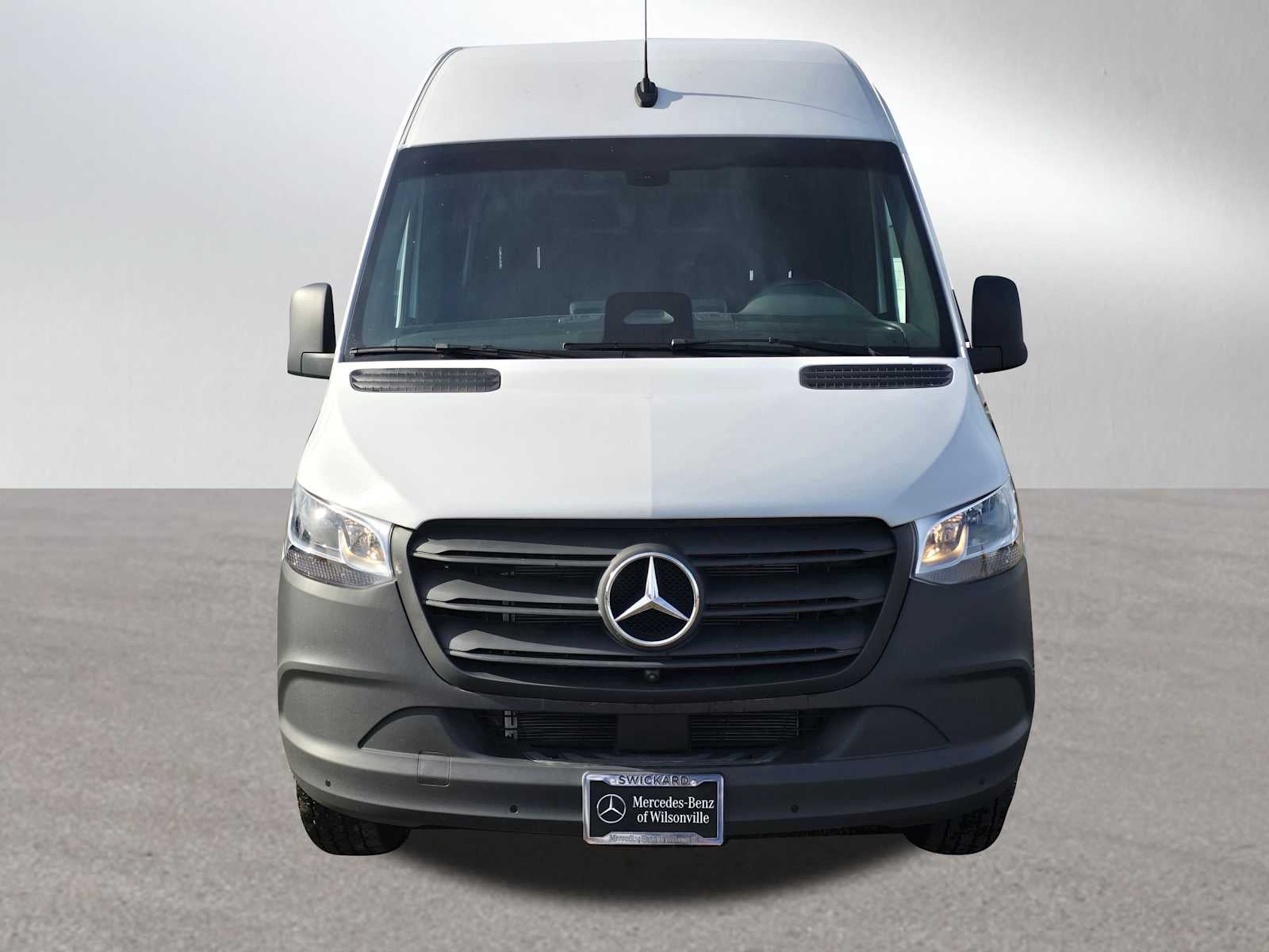 2025 Mercedes-Benz Sprinter 2500 Standard Roof I4 Diesel 144" RWD