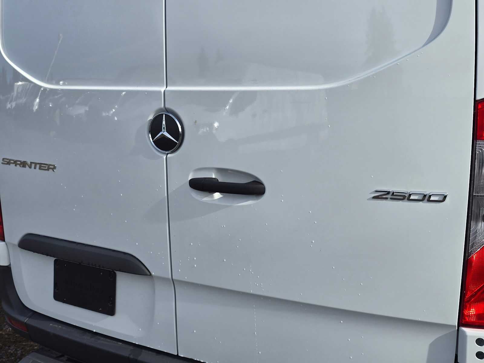 2025 Mercedes-Benz Sprinter 2500 High Roof I4 Diesel 170" RWD