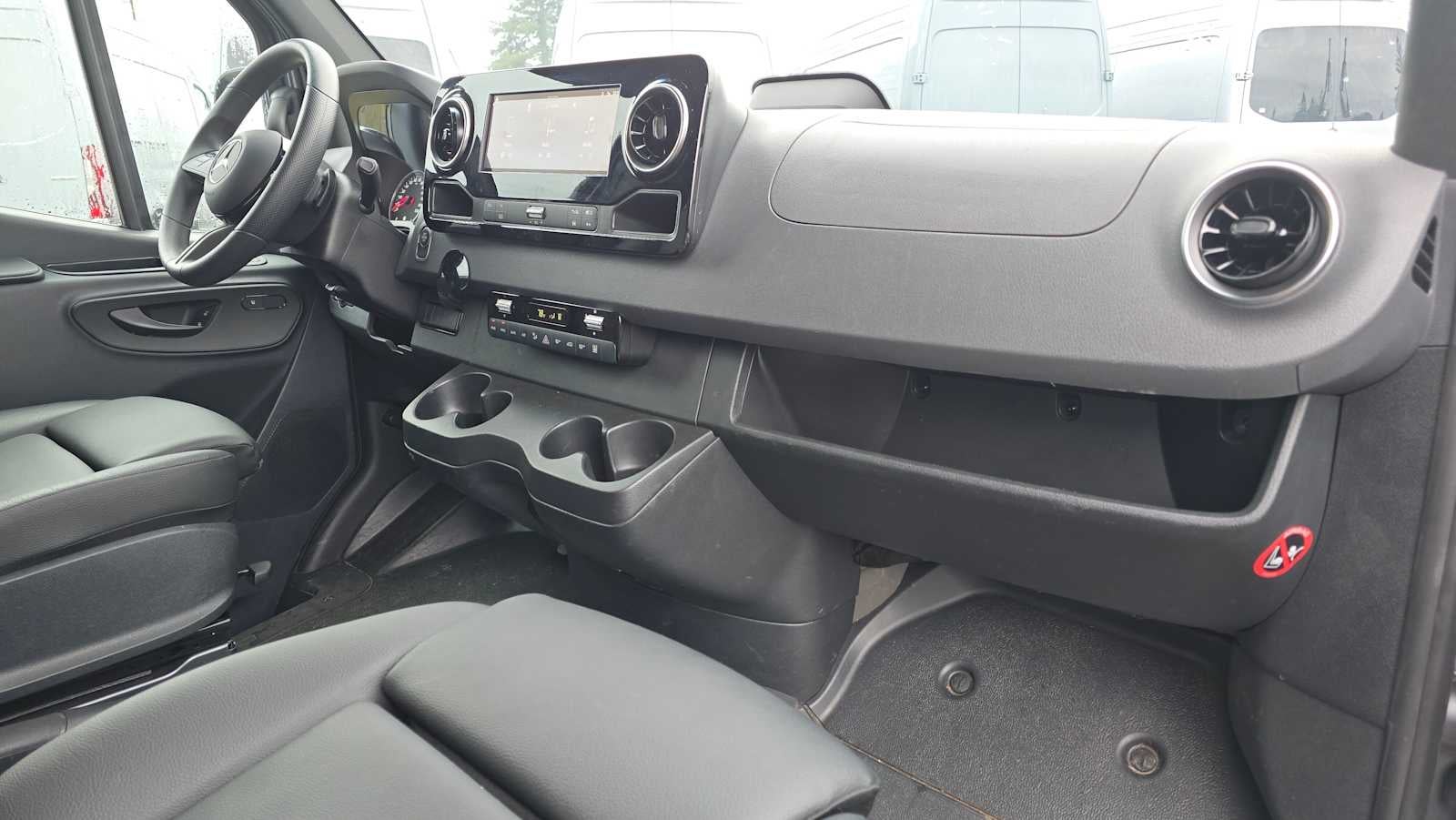 2025 Mercedes-Benz Sprinter 2500 Standard Roof I4 Diesel 144" RWD