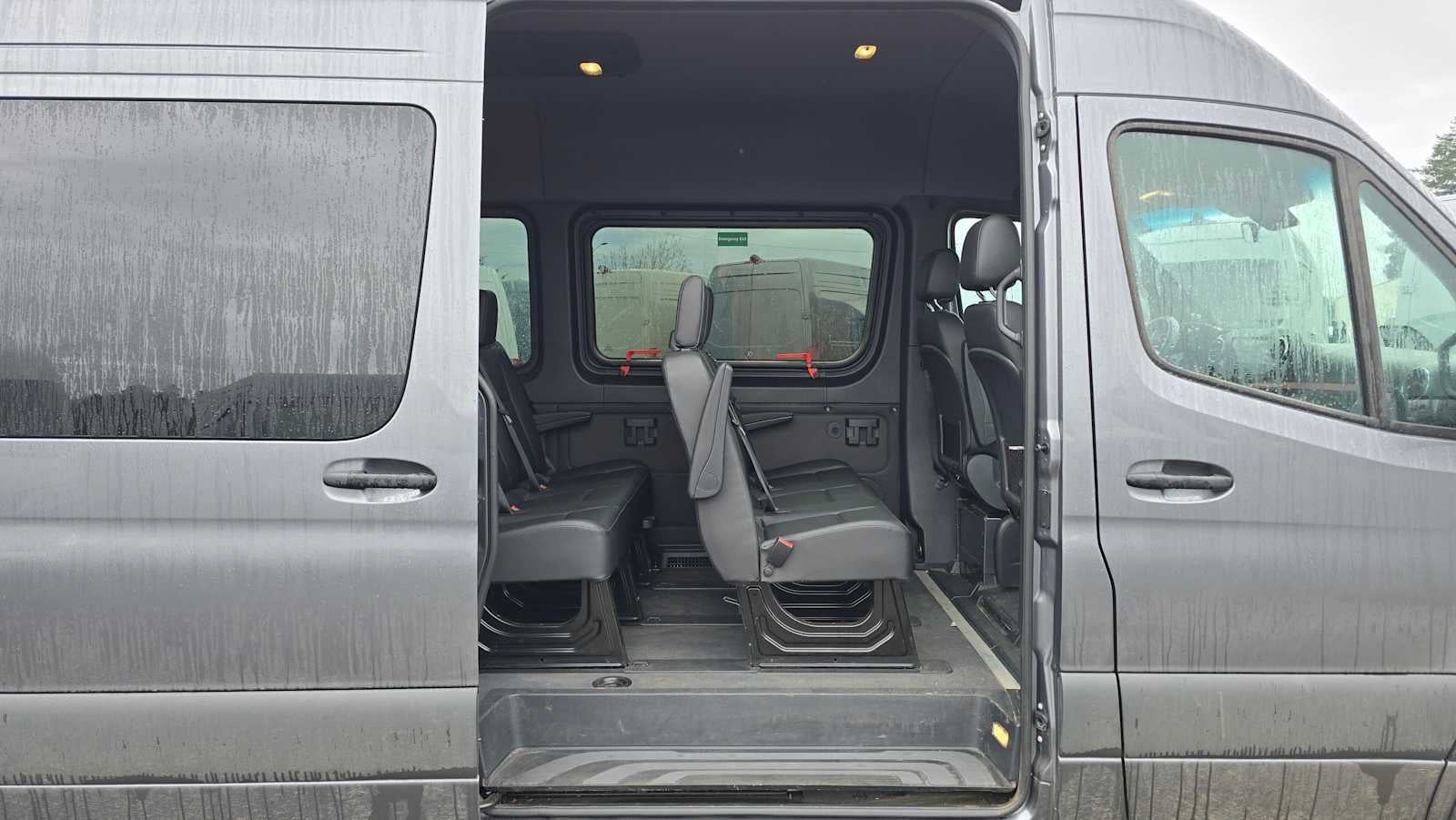 2025 Mercedes-Benz Sprinter 2500 Standard Roof I4 Diesel 144" RWD