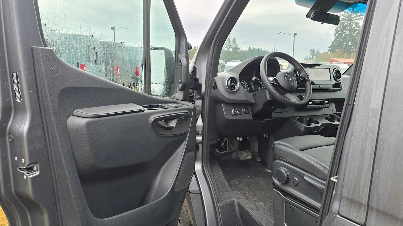 2025 Mercedes-Benz Sprinter 2500 Standard Roof I4 Diesel 144" RWD