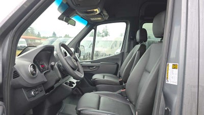 2025 Mercedes-Benz Sprinter 2500 Standard Roof I4 Diesel 144" RWD