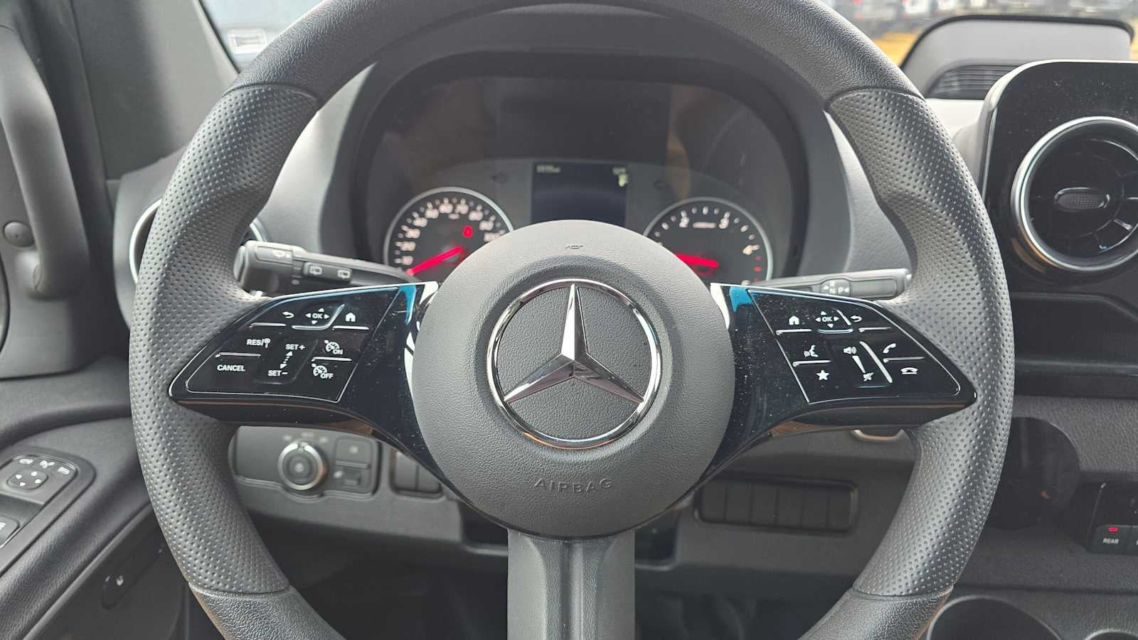 2025 Mercedes-Benz Sprinter 2500 Standard Roof I4 Diesel 144" RWD