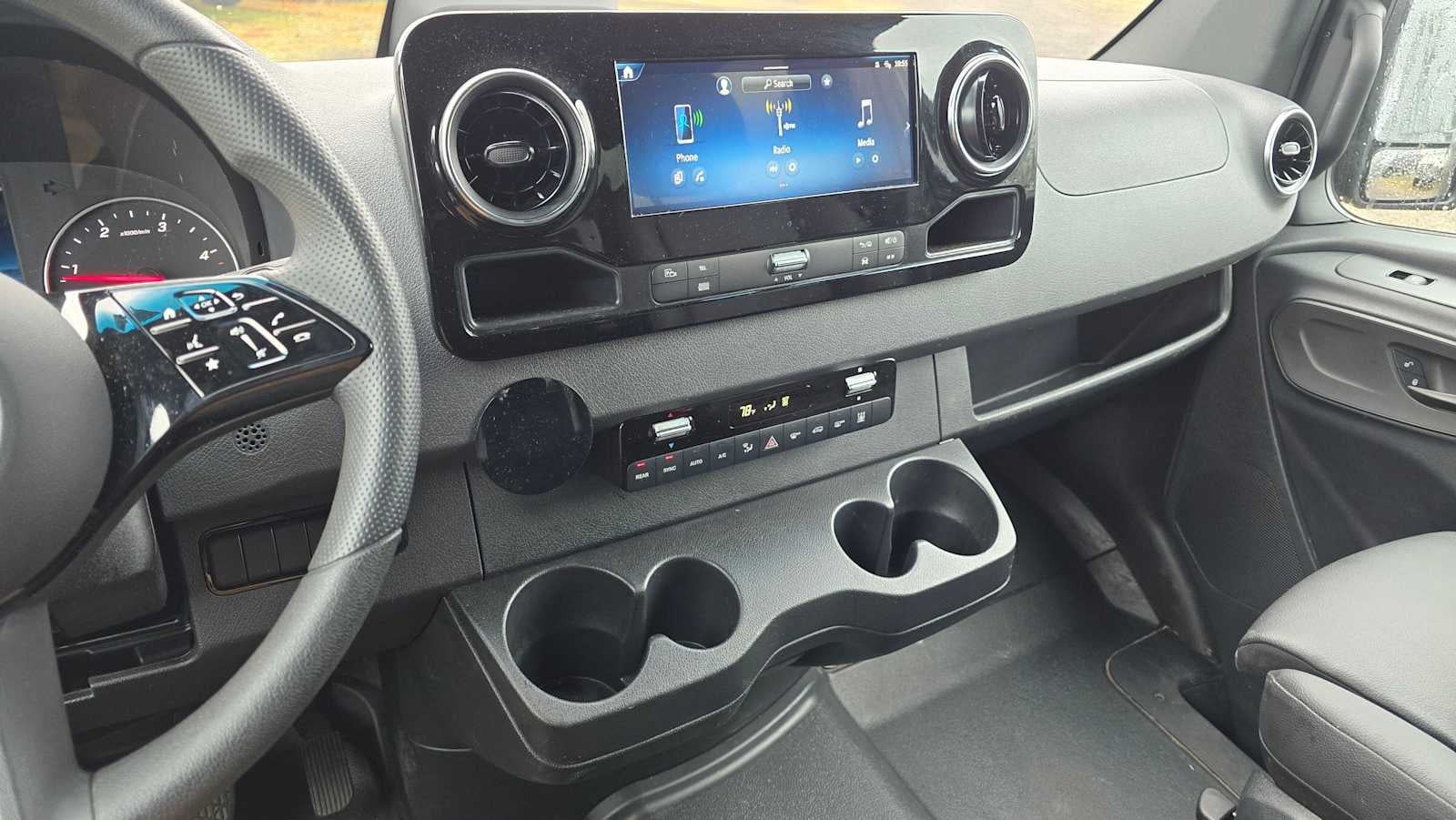 2025 Mercedes-Benz Sprinter 2500 Standard Roof I4 Diesel 144" RWD