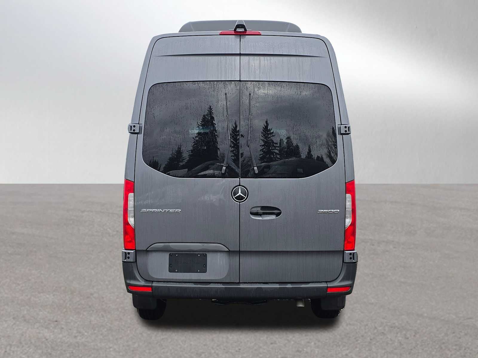 2025 Mercedes-Benz Sprinter 2500 Standard Roof I4 Diesel 144" RWD