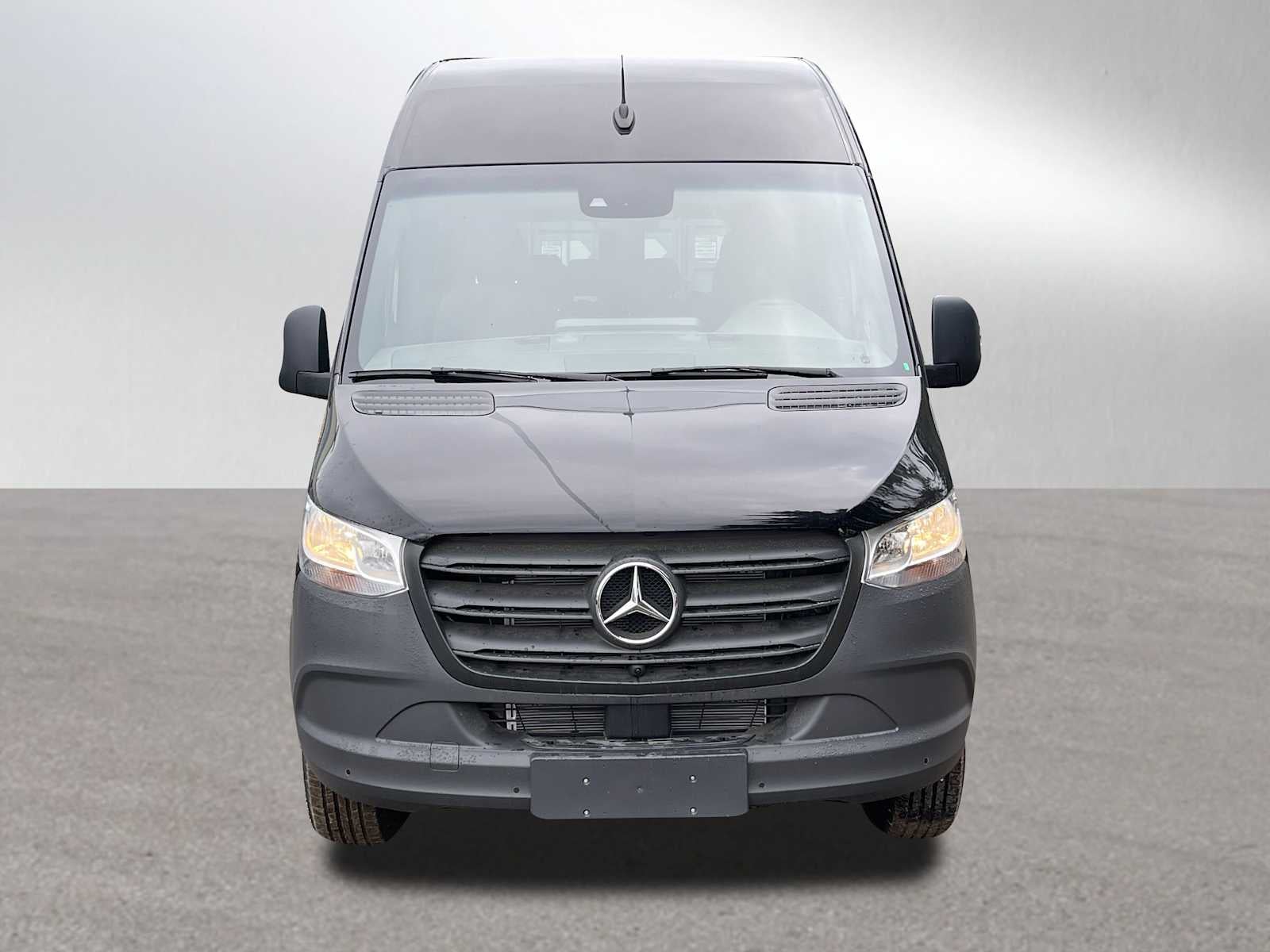 2024 Mercedes-Benz Sprinter 2500 Standard Roof I4 Diesel HO 144" RWD