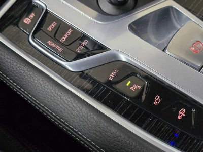 2018 BMW 7 Series 740e xDrive iPerformance