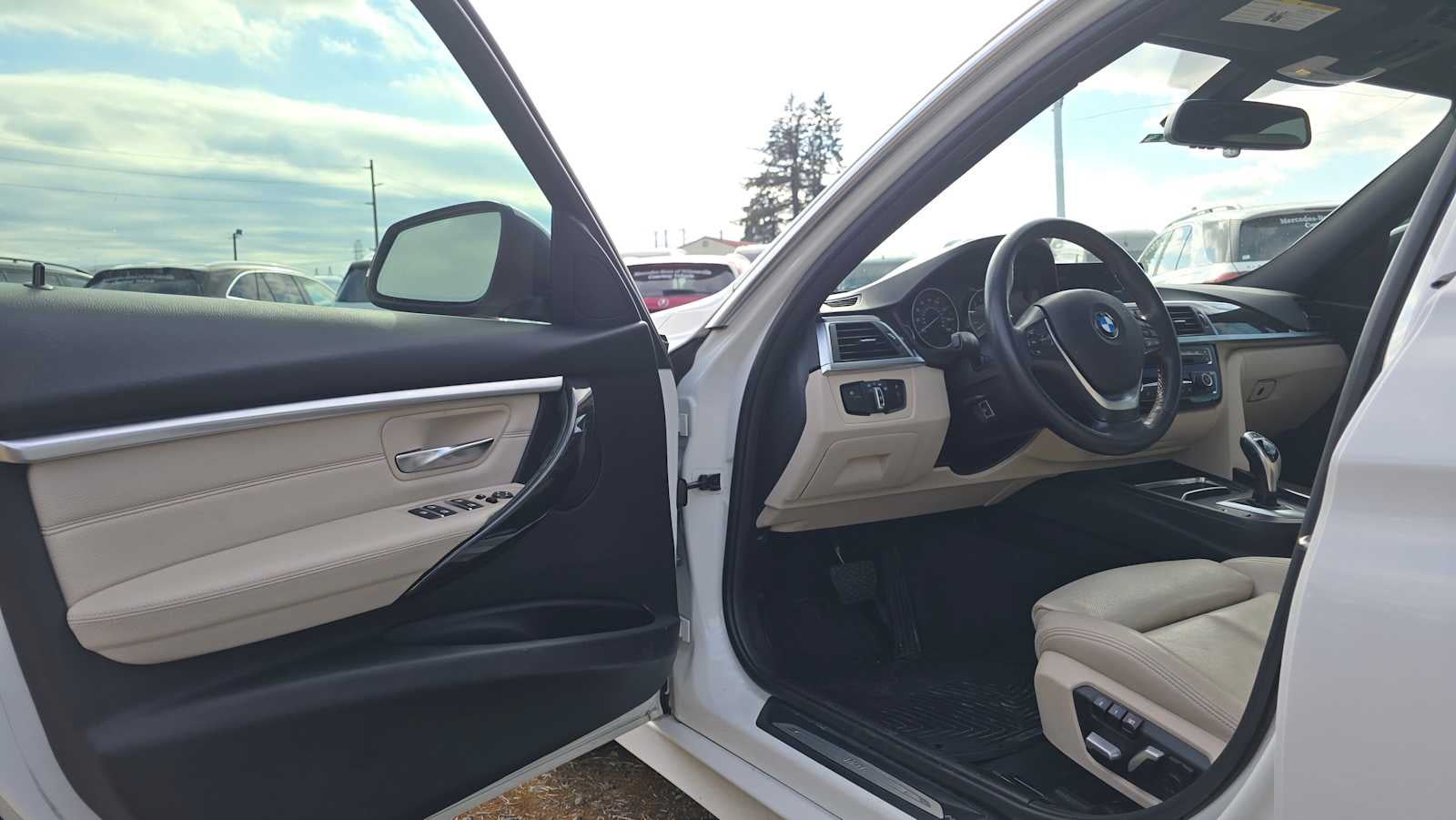 2017 BMW 330i xDrive 330i xDrive