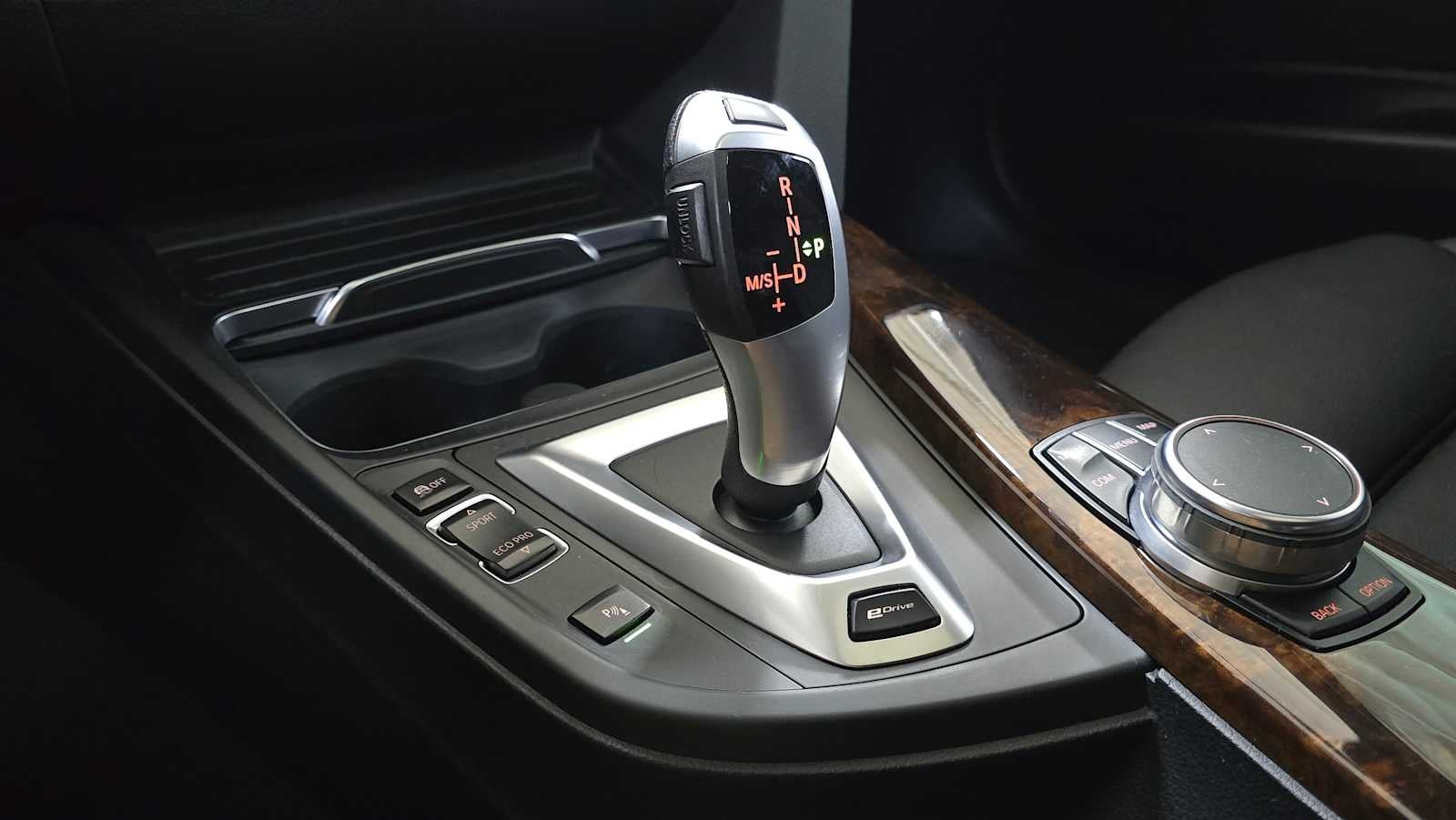 2017 BMW 330e iPerformance 330e iPerformance