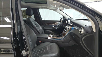 2016 Mercedes-Benz GLC 300 4MATIC® 4dr