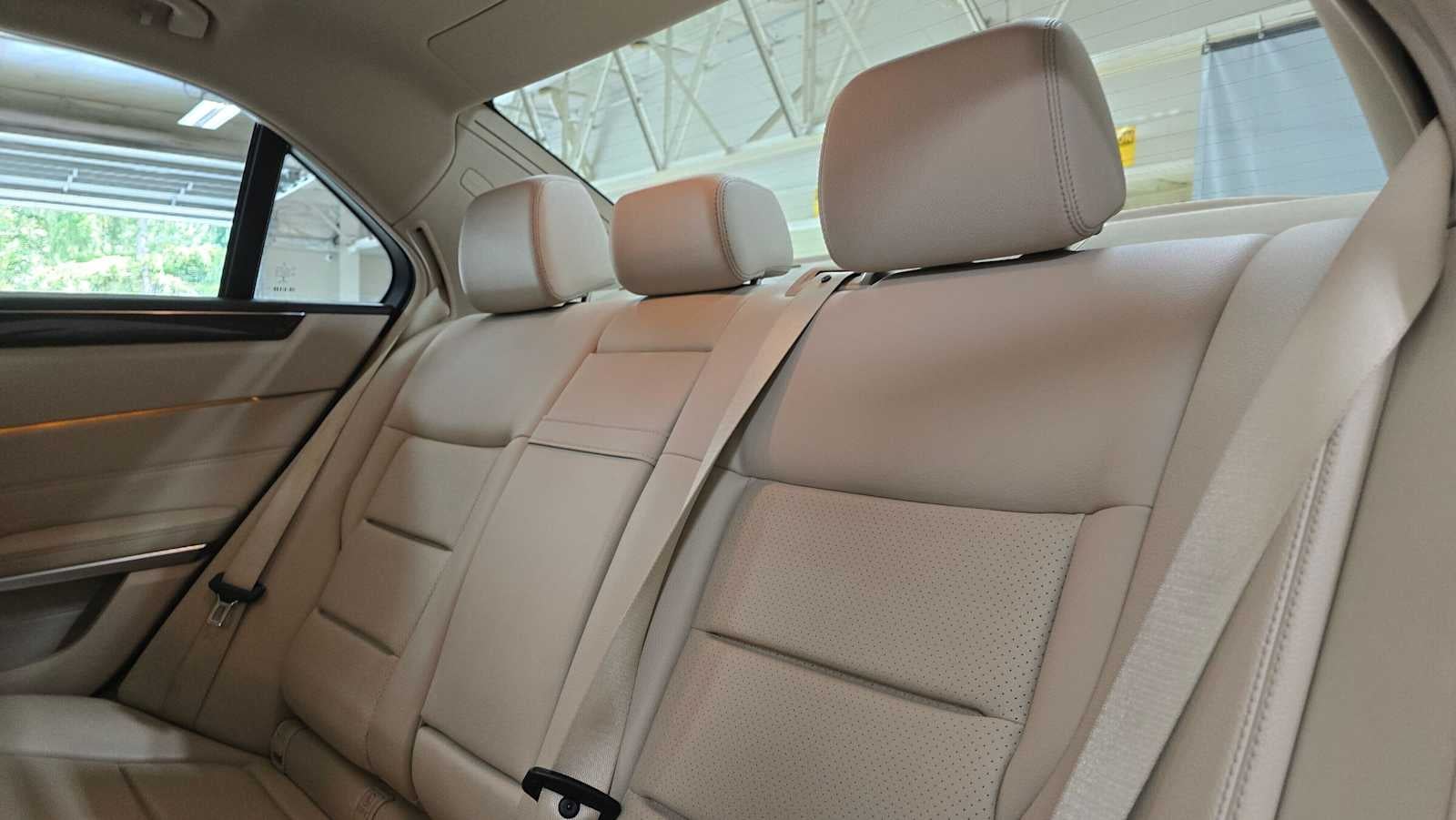 2016 Mercedes-Benz E 350 4dr Sdn RWD