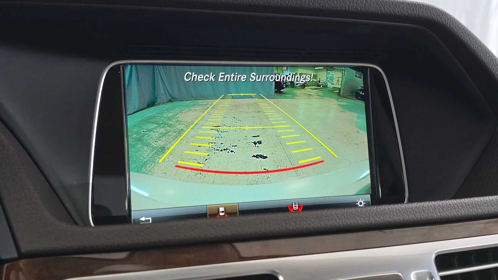 2016 Mercedes-Benz E 350 4dr Sdn RWD