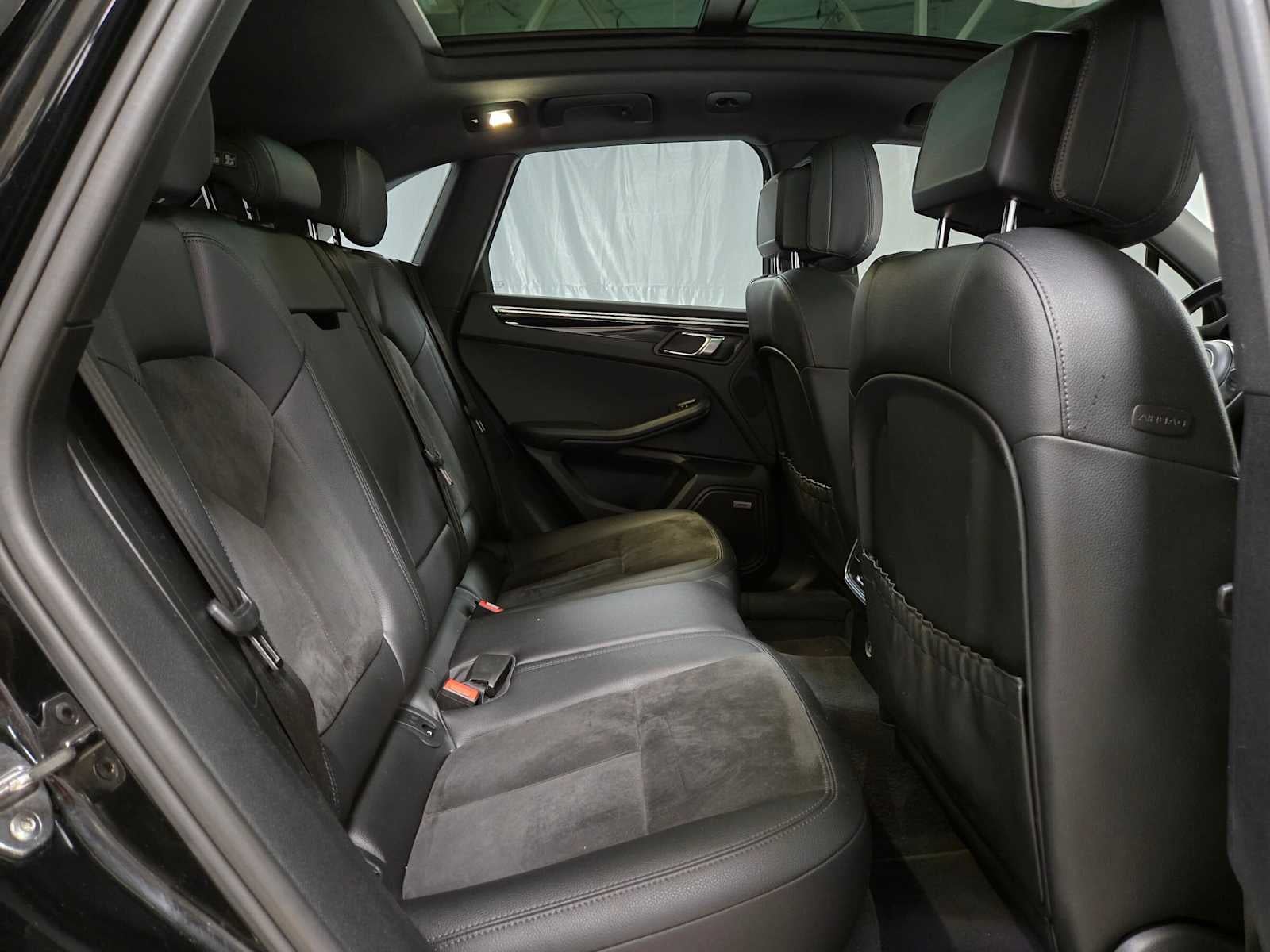2019 Porsche Macan AWD