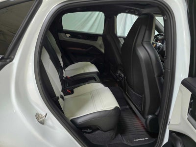 2024 Porsche Cayenne S