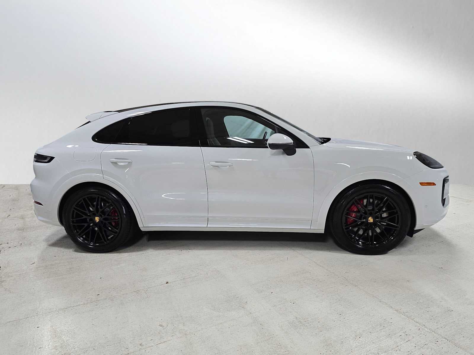 2024 Porsche Cayenne S