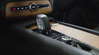 2023 Volvo XC90 Plus