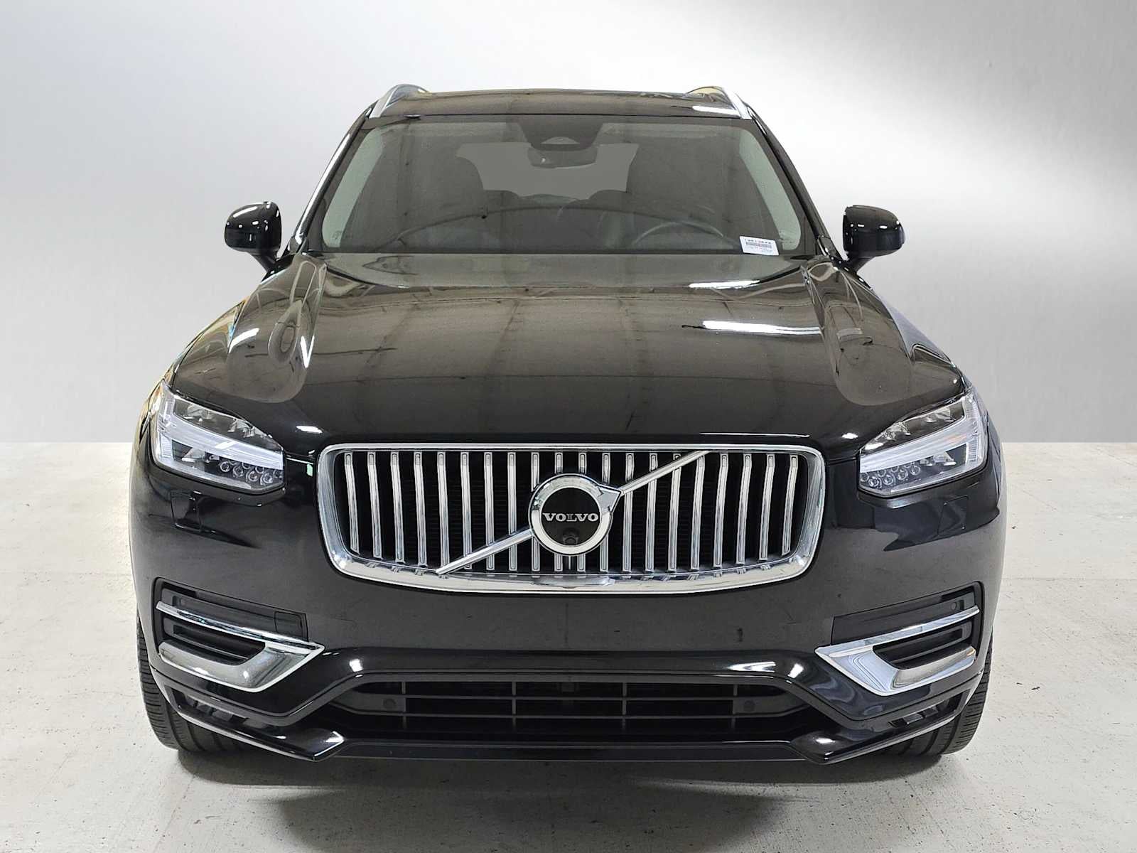 2023 Volvo XC90 Plus