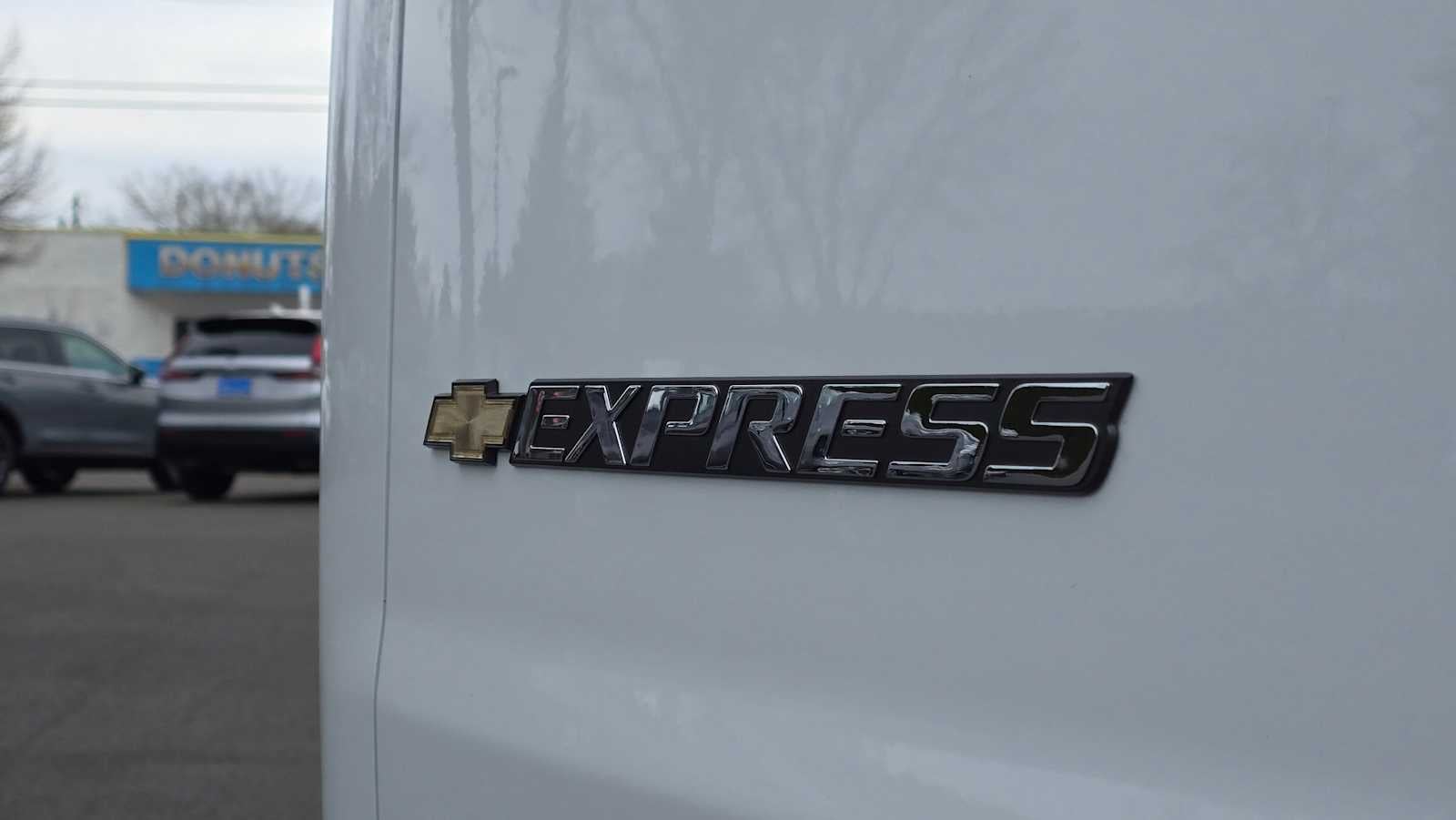 2025 Chevrolet Express Cargo Van RWD 2500 155"