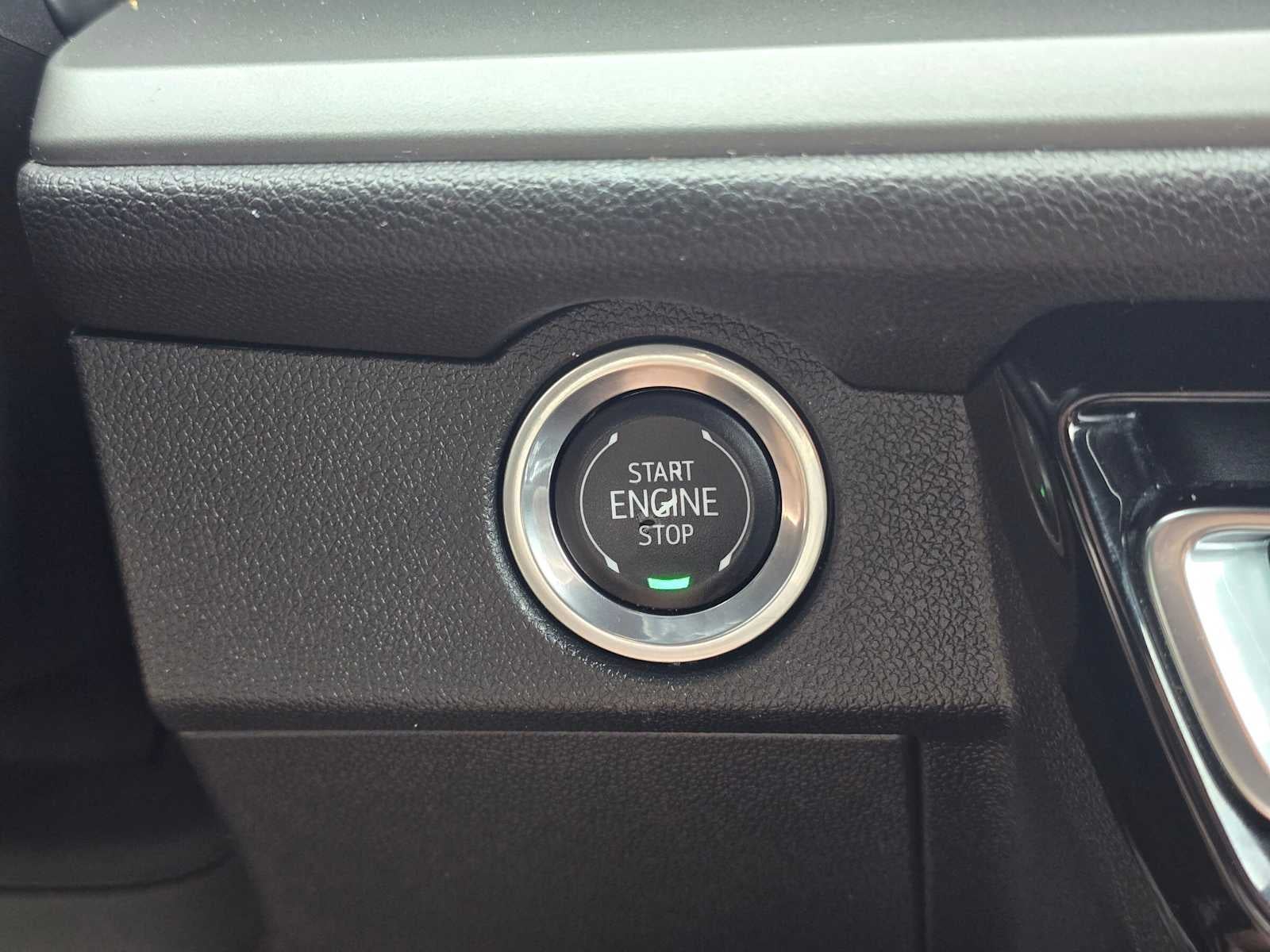 2024 Chevrolet Traverse FWD LT