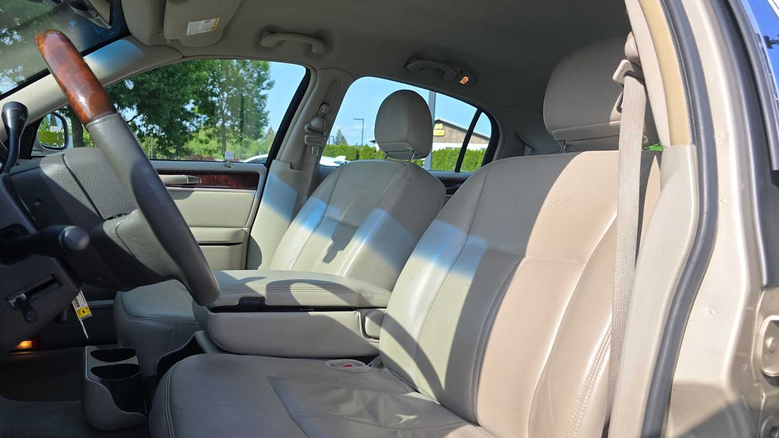 2010 Lincoln Town Car Signature Limited