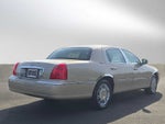 2010 Lincoln Town Car Signature Limited