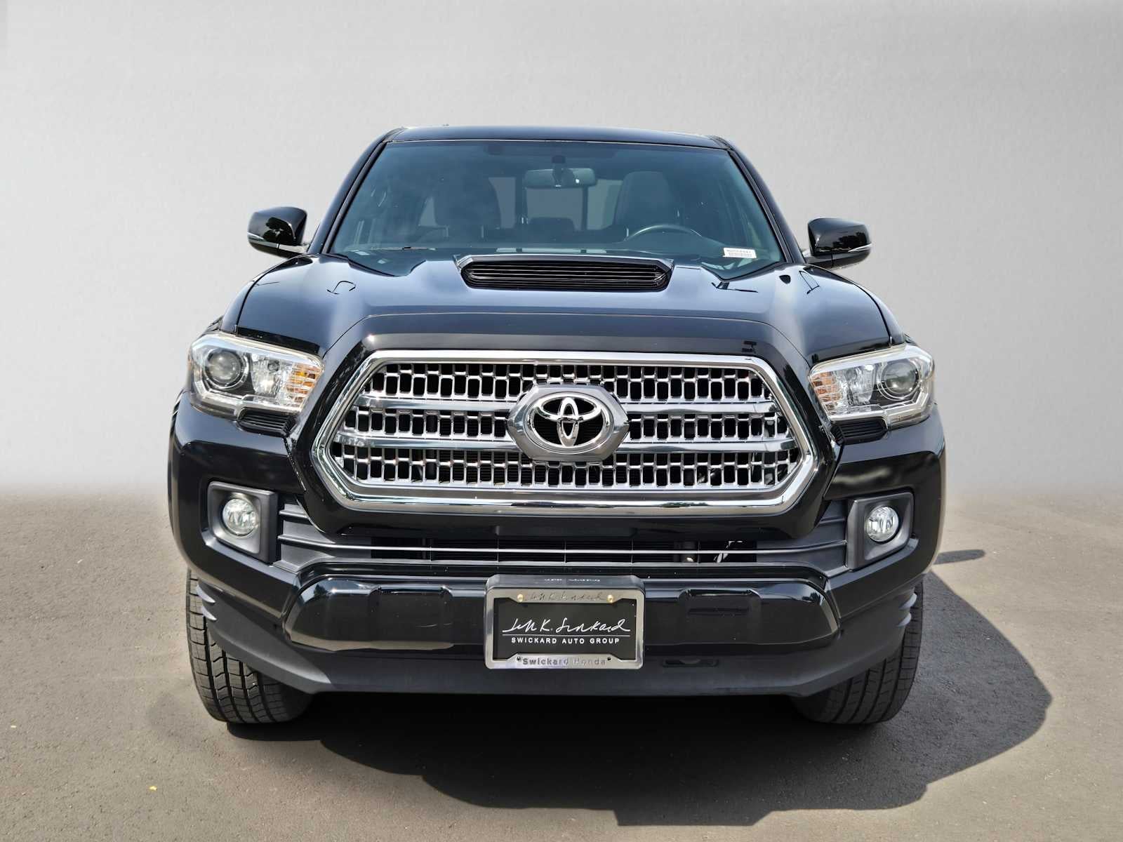 2016 Toyota Tacoma TRD Sport