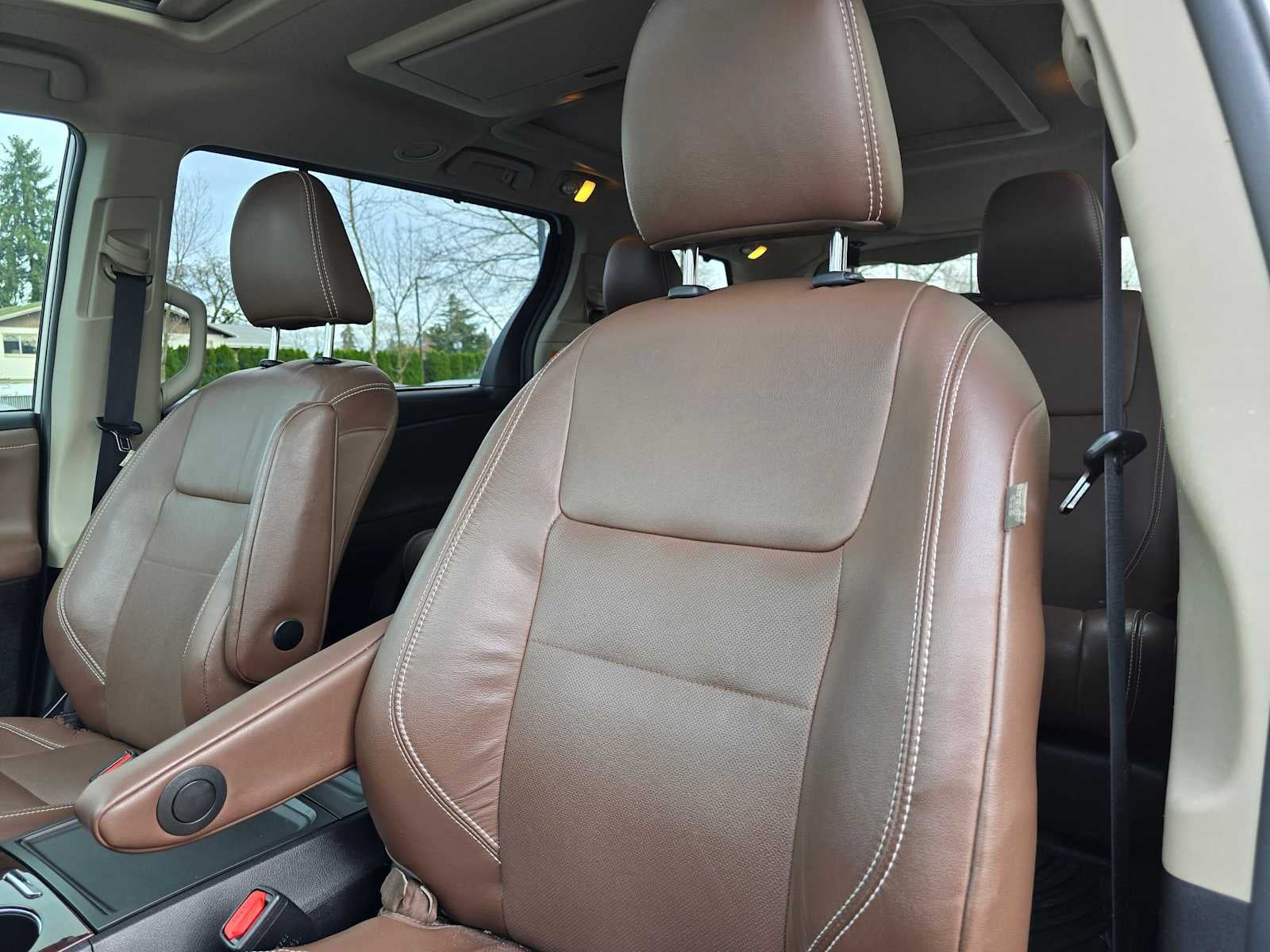 2019 Toyota Sienna Limited Premium