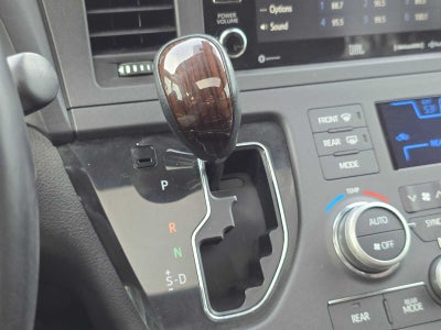 2019 Toyota Sienna Limited Premium
