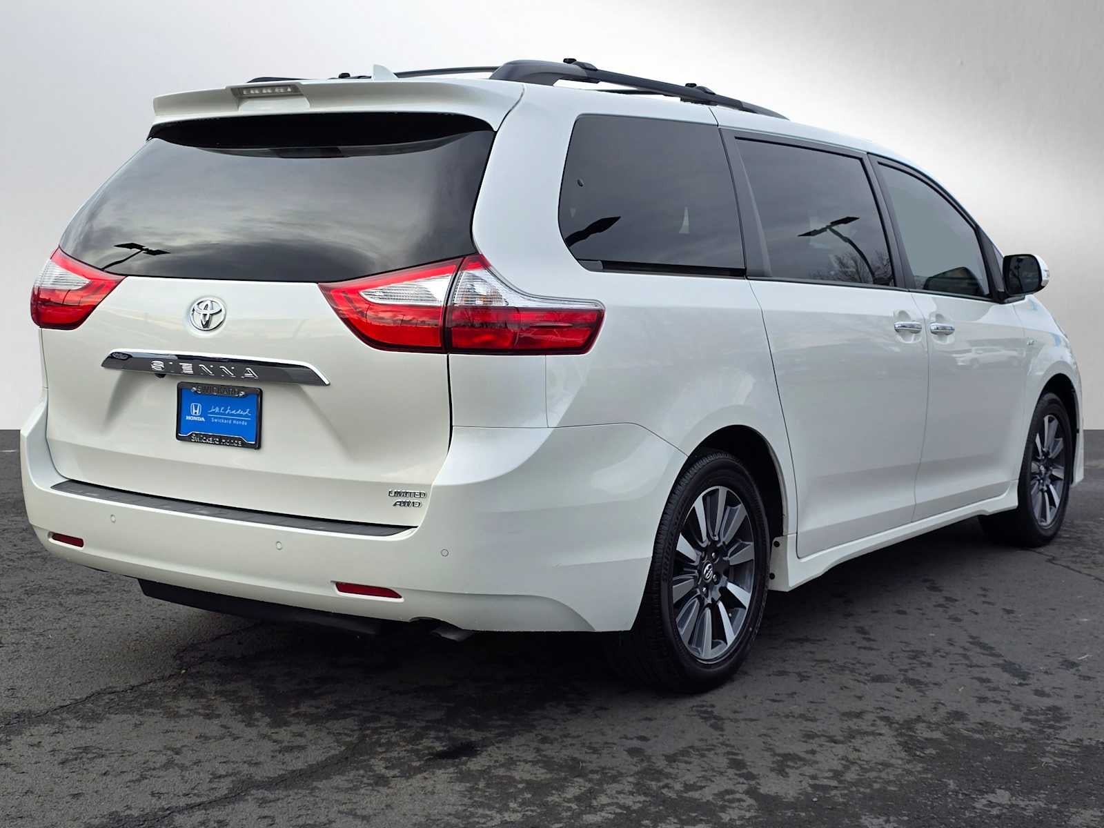 2019 Toyota Sienna Limited Premium
