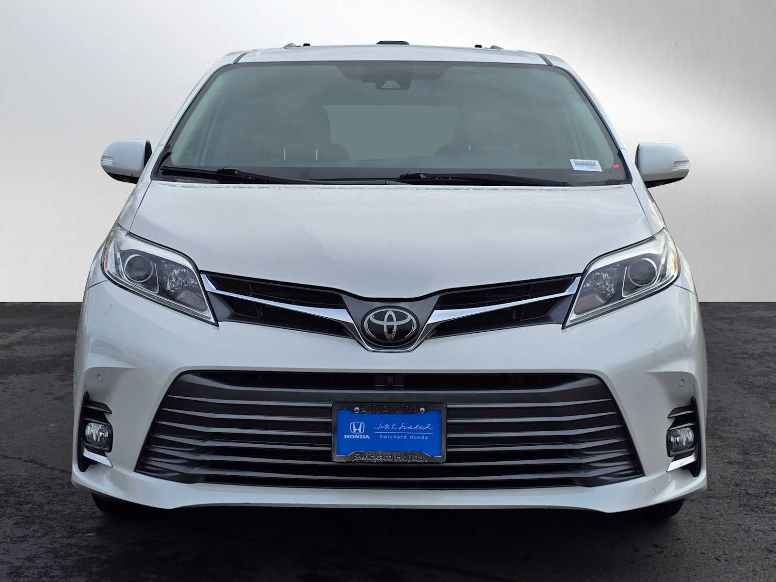 2019 Toyota Sienna Limited Premium