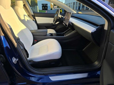 2019 Tesla Model 3 Performance