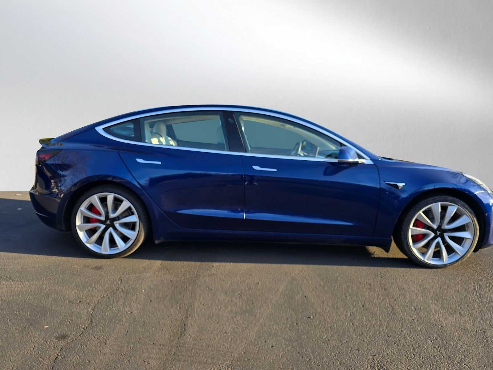 2019 Tesla Model 3 Performance