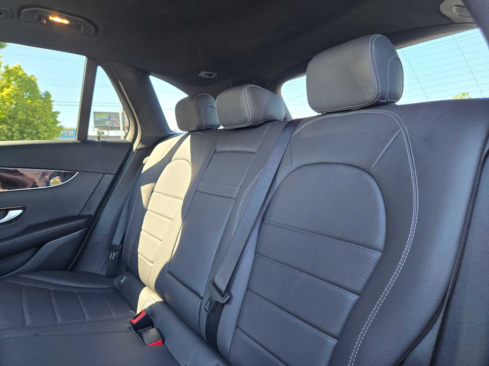 2020 Mercedes-Benz GLC 300 GLC 300