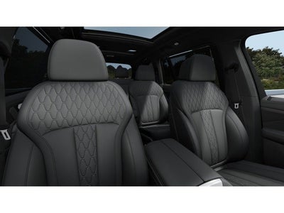 2027 BMW X7 M60i
