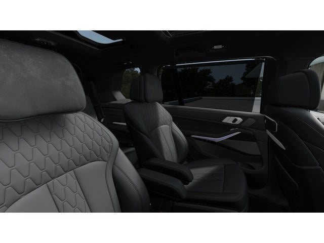 2027 BMW X7 M60i