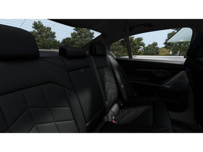 2027 BMW 550e 550e xDrive