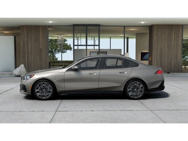2027 BMW 550e 550e xDrive