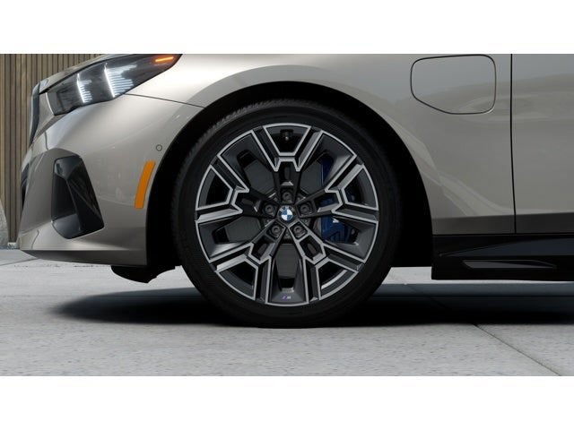 2027 BMW 550e 550e xDrive