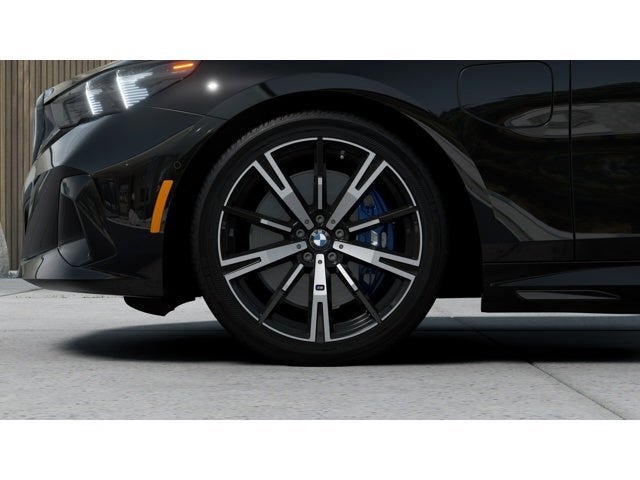 2027 BMW 550e 550e xDrive