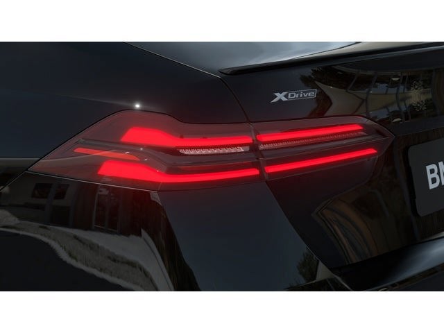 2027 BMW 550e 550e xDrive