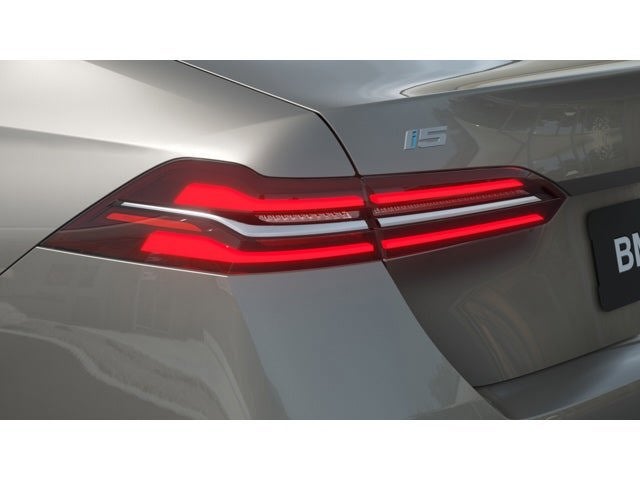 2026 BMW i5 xDrive40