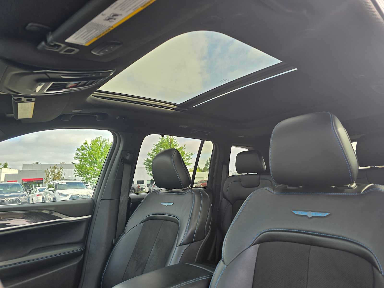 2023 Jeep Grand Cherokee 4xe Trailhawk