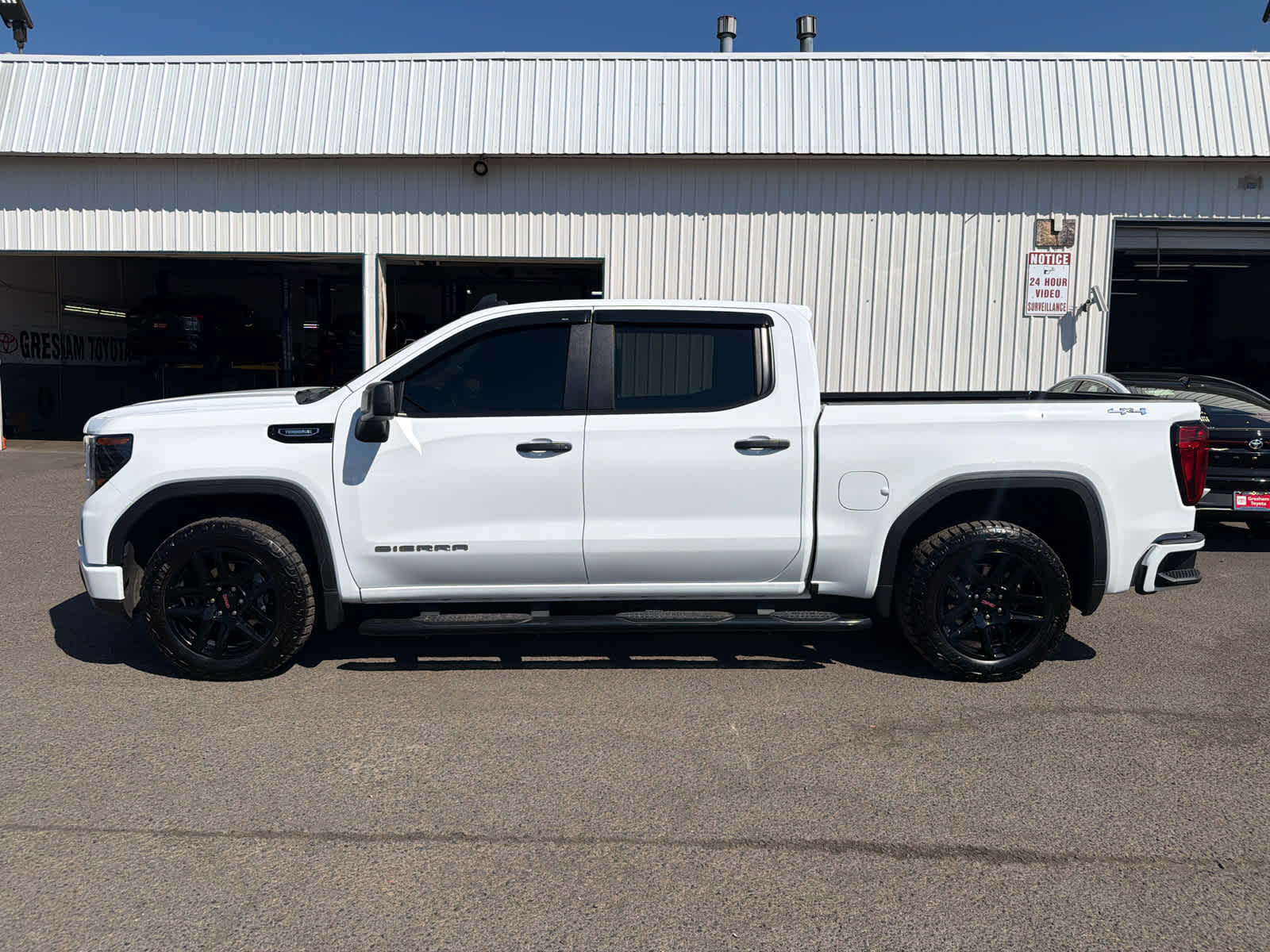 2024 GMC Sierra 1500 Pro