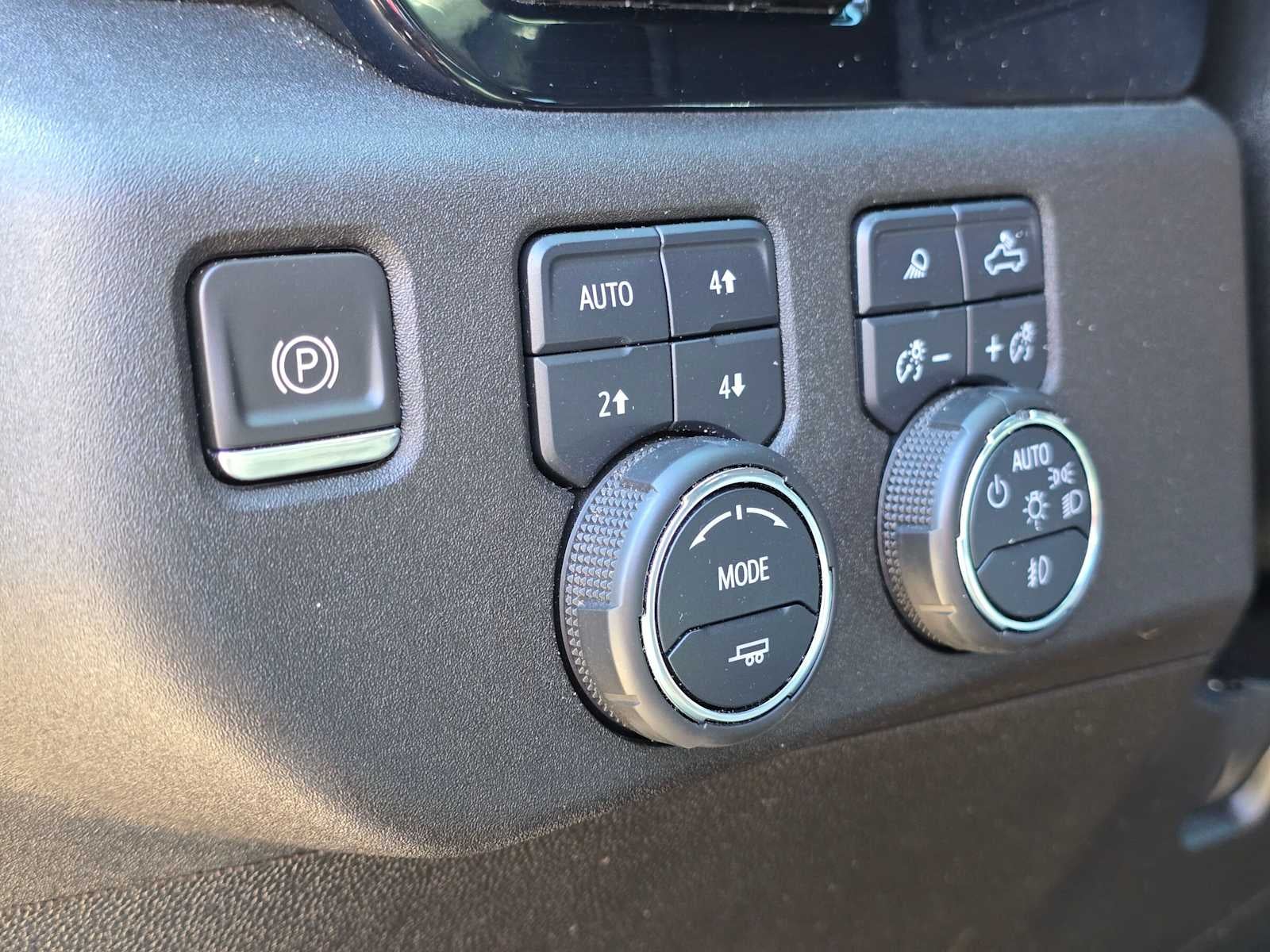 2024 Chevrolet Silverado 3500HD LTZ