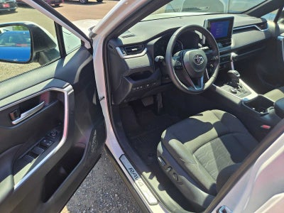 2025 Toyota RAV4 Hybrid SE