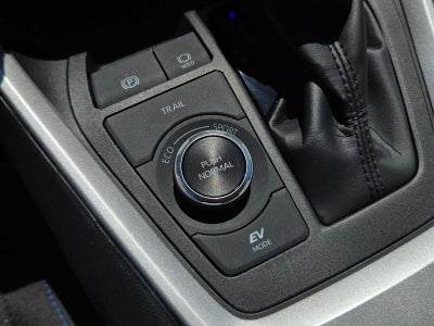 2025 Toyota RAV4 Hybrid SE