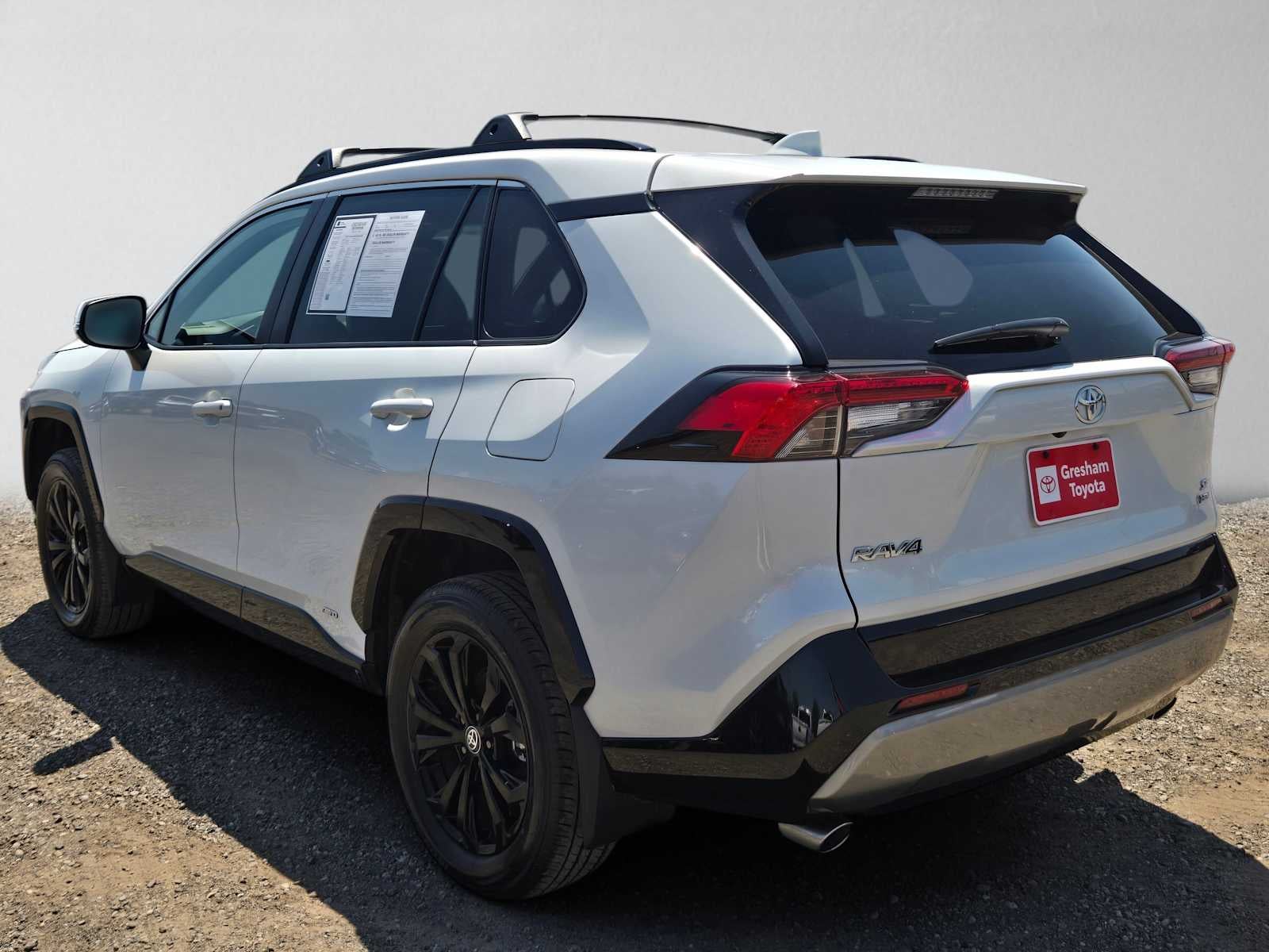 2025 Toyota RAV4 Hybrid SE