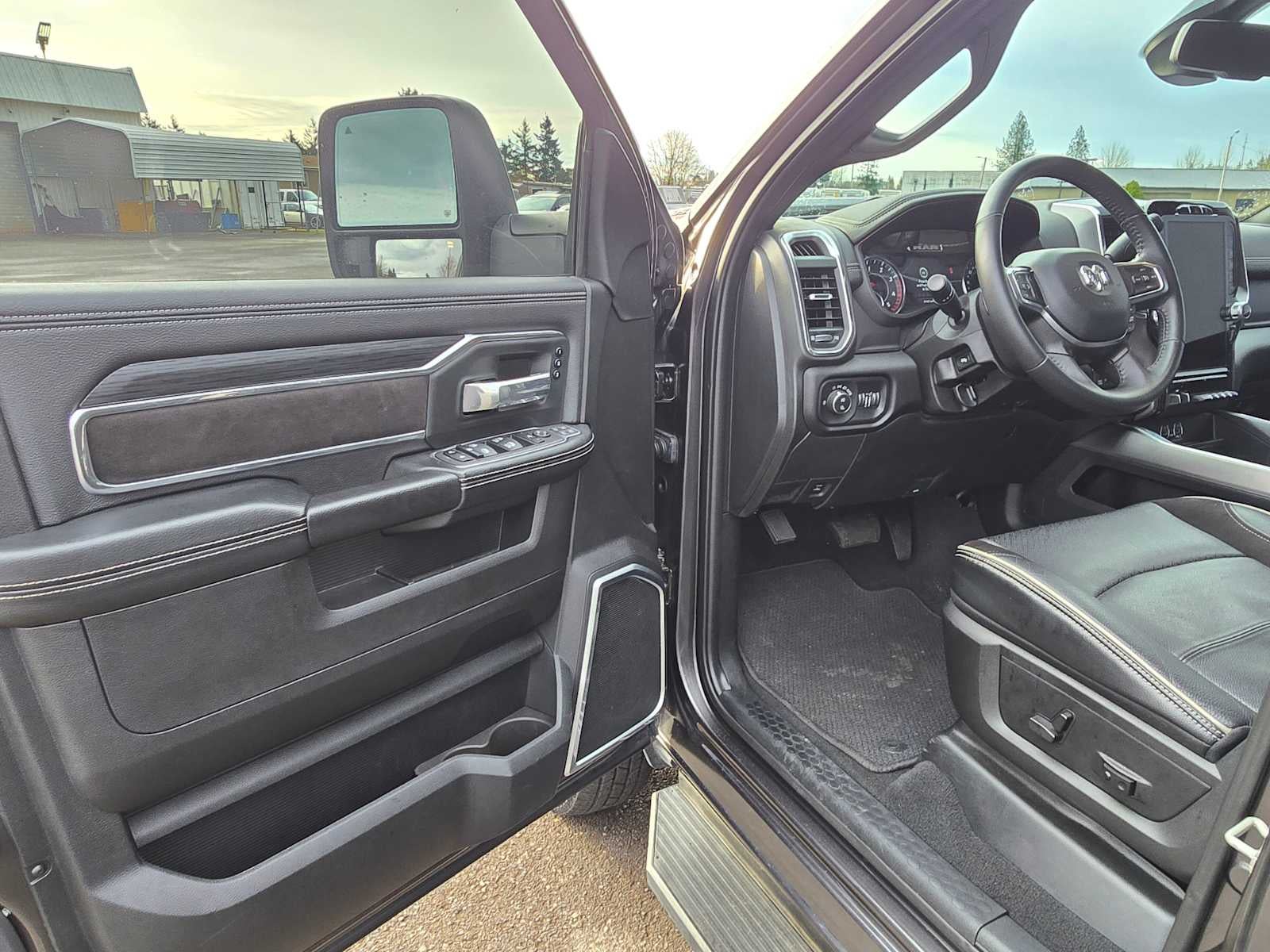 2024 RAM 3500 Laramie