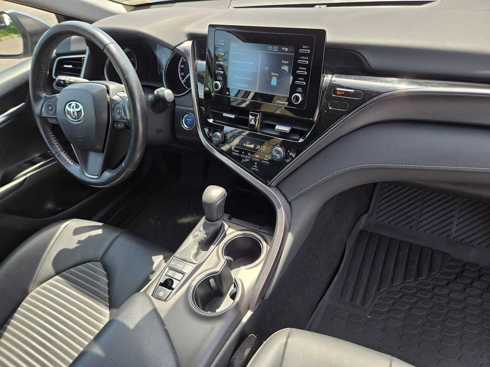 2023 Toyota Camry Hybrid SE